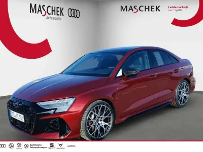 Gebraucht Audi RS3 Sport 400 PS (294 kW) 2026 Grenadinerot metallic audi exc Limousine