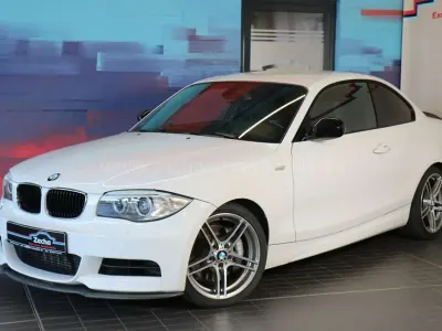Gebraucht BMW 135 Coupé Sport Line 306 PS (225 kW) 2012 Alpinweiss iii (300) Coupé