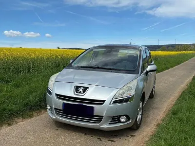 Gebraucht Peugeot 5008 Family 150 PS (110 kW) 2011 Grau Van / Kleinbus