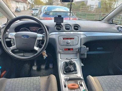 Usata Ford S-MAX Trend 140 CV (102 kW) 2008 Rosso Monovolume