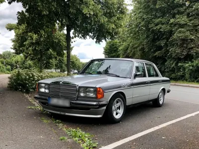 Gebraucht Mercedes E230 AMG 140 PS (102 kW) 1982 Silber Limousine