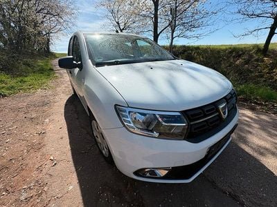 Gebraucht Dacia Sandero 73 PS (53 kW) 2021 Weiß Limousine