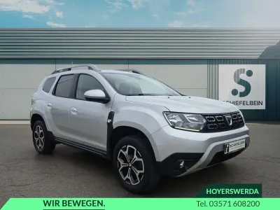Gebraucht Dacia Duster Prestige 114 PS (83 kW) 2019 Platingrau SUV