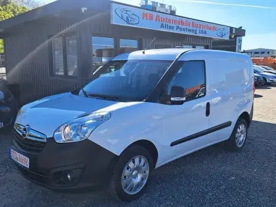 Gebraucht Opel Combo 120 PS (88 kW) 2018 Weiß Van / Kleinbus