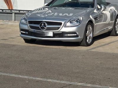 Second-hand Mercedes SLK200 184 CP (135 kW) 2012 Argintiu Cabrio