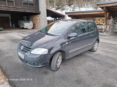 Gebraucht VW Fox 54 PS (39 kW) 2006 Grau Kleinwagen