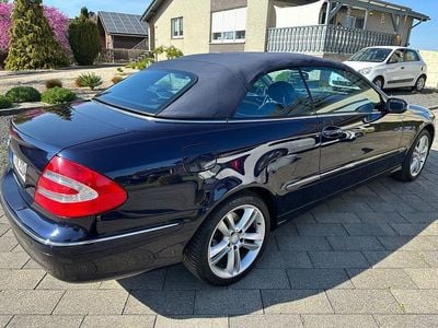 Second-hand Mercedes CLK200 163 CP (119 kW) 2005 Albastru Cabrio