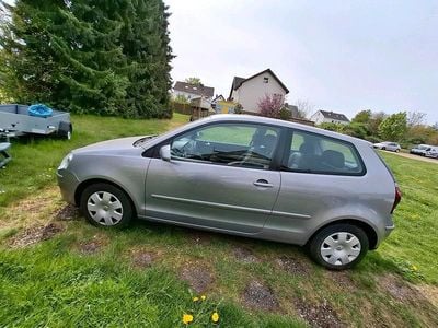 Używany VW Polo 60 KM (44 kW) 2009 Srebrny Hatchback