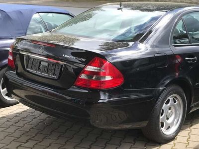 Mercedes E200