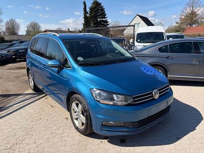 Occasion VW Touran Highline 150 PK (110 kW) 2018 Blauw MPV