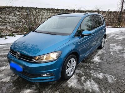 Gebraucht VW Touran 2016 Blau Van / Kleinbus