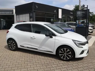 Gebraucht Renault Clio V Techno 140 PS (102 kW) 2023 Weiß Limousine