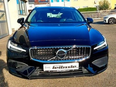 Usata Volvo V60 Momentum 341 CV (250 kW) 2020 Nero Station wagon