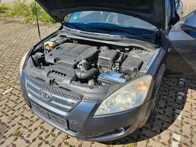 Gebraucht Kia Ceed EX 116 PS (85 kW) 2007 Grau Kleinwagen