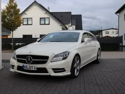 Gebraucht Mercedes CLS350 Shooting Brake AMG line 265 PS (194 kW) 2013 Weiß Kombi