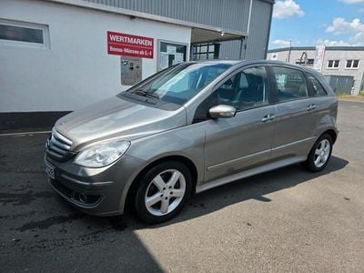Mercedes B180
