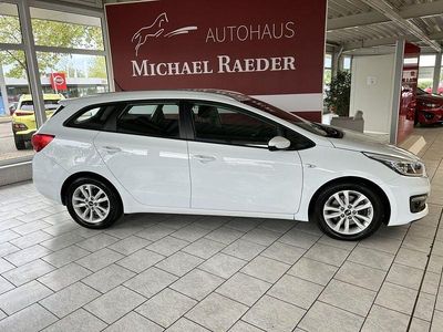 (wd) carraraweiss Gebraucht 2016 Kia Ceed Sportswagon Edition 7 Kombi | 11.450 € (Fairer Preis)