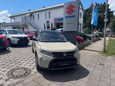 Nowe Suzuki Vitara Comfort 110 KM (80 kW) 2026 Beżowy SUV