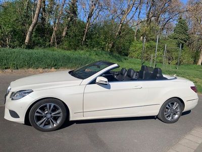 Mercedes E200