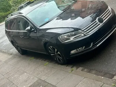 Second-hand VW Passat 170 CP (125 kW) 2012 Negru Berlinǎ