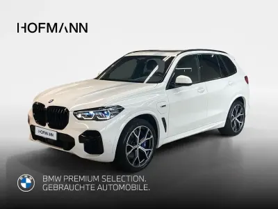 Gebraucht BMW X5 M Sport 398 PS (292 kW) 2023 Alpinweiß uni SUV