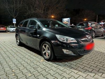 Gebraucht Opel Astra 110 PS (80 kW) 2012 Schwarz Kombi