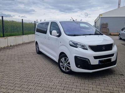 Peugeot Traveller