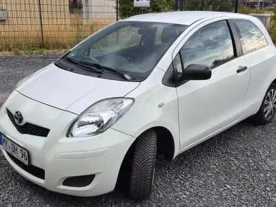 Gebraucht Toyota Yaris Cool 103 PS (75 kW) 2009 Weiß Kleinwagen