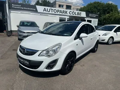 Gebraucht Opel Corsa Color Edition 87 PS (63 kW) 2011 Weiß Kleinwagen
