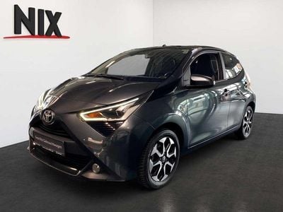 Usata Toyota Aygo Basis 72 CV (52 kW) 2019 Grigio Utilitaria