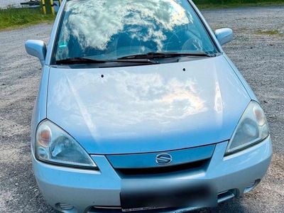 Silber Gebraucht 2002 Suzuki Liana Limousine | 700 € (Fairer Preis)