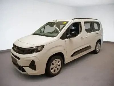 Begagnad Opel Combo-e Life XL 100 kW (136 HK) 2024 Vit Minibuss