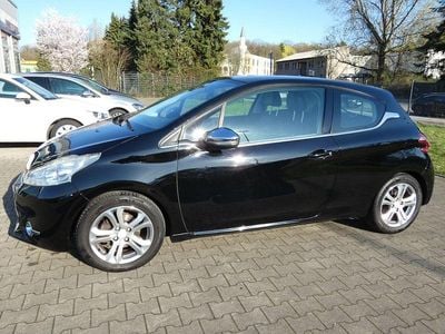 Usata Peugeot 208 Allure 120 CV (88 kW) 2013 Nero Utilitaria