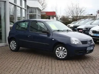 Second-hand Renault Clio II Campus 58 CP (42 kW) 2006 Albastru Hatchback