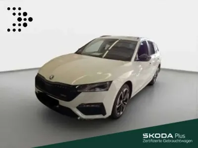 Używany Skoda Octavia RS 245 KM (180 kW) 2023 Biały Kombi