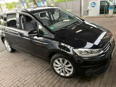 Gebraucht VW Touran 150 PS (110 kW) 2018 Schwarz Van / Kleinbus