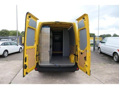 Gebraucht Renault Master 131 PS (96 kW) 2017 Gelb Van
