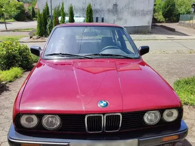 Gebraucht BMW 316 102 PS (75 kW) 1988 Rot Limousine