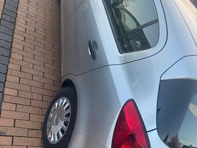 Gebraucht Opel Corsa 80 PS (58 kW) 2009 Silber Kleinwagen