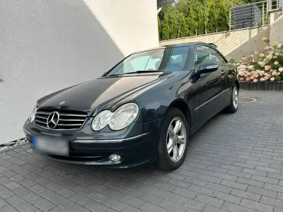 Gebraucht Mercedes CLK240 170 PS (125 kW) 2002 Blau Coupé