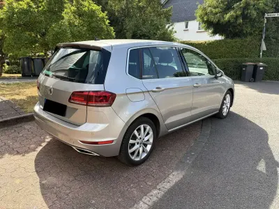 Gebraucht VW Golf VII Highline 150 PS (110 kW) 2019 Silber Kombi
