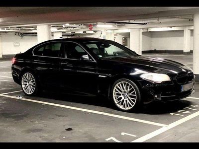 Schwarz Gebraucht 2010 BMW 530 Sport Line Limousine | 7.500 € (Etwas zu teuer)