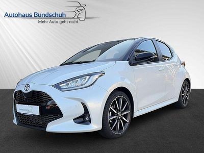 Neu Toyota Yaris Hybrid Sport 131 PS (96 kW) 2026 Weiß Limousine