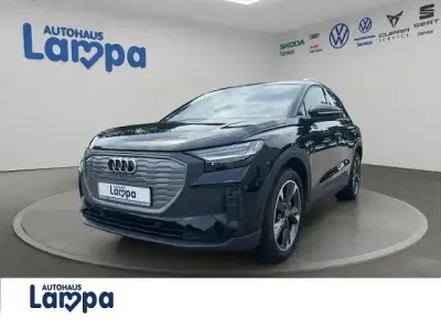 Gebraucht Audi Q4 e-tron Basis 150 kW (204 PS) 2022 Mythosschwarz metallic SUV