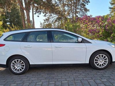 Second-hand Ford Focus Trend 105 CP (77 kW) 2011 Alb Break
