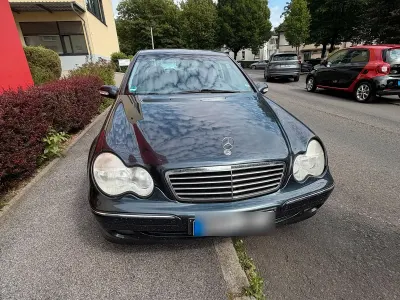 Gebraucht Mercedes C180 143 PS (105 kW) 2003 Schwarz Limousine