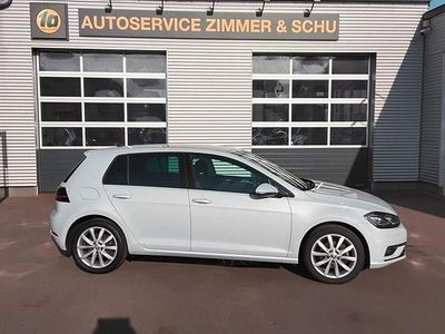 Gebraucht VW Golf VII Comfortline 125 PS (91 kW) 2017 Silber Limousine