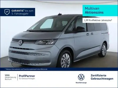 Gebraucht VW Multivan Life 150 PS (110 kW) 2024 Silber Van / Kleinbus