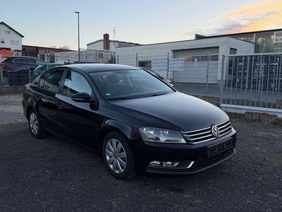 Gebraucht VW Passat 140 PS (102 kW) 2014 Schwarz Limousine