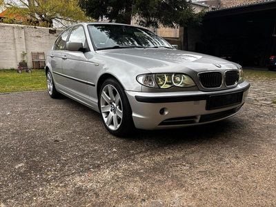Gebraucht BMW 330 231 PS (169 kW) 2002 Silber Limousine